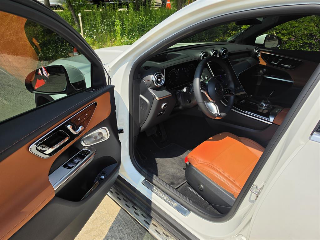 Mercedes Benz GLC Class - Vista 8