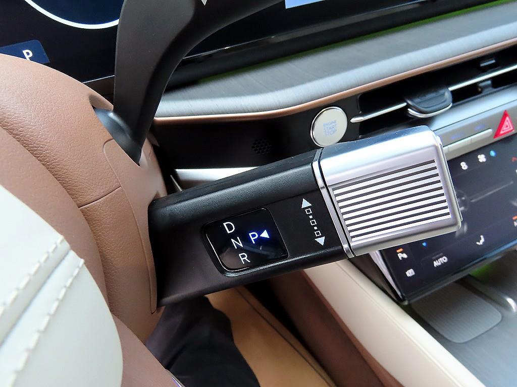HYUNDAI Grandeur - Vista 11