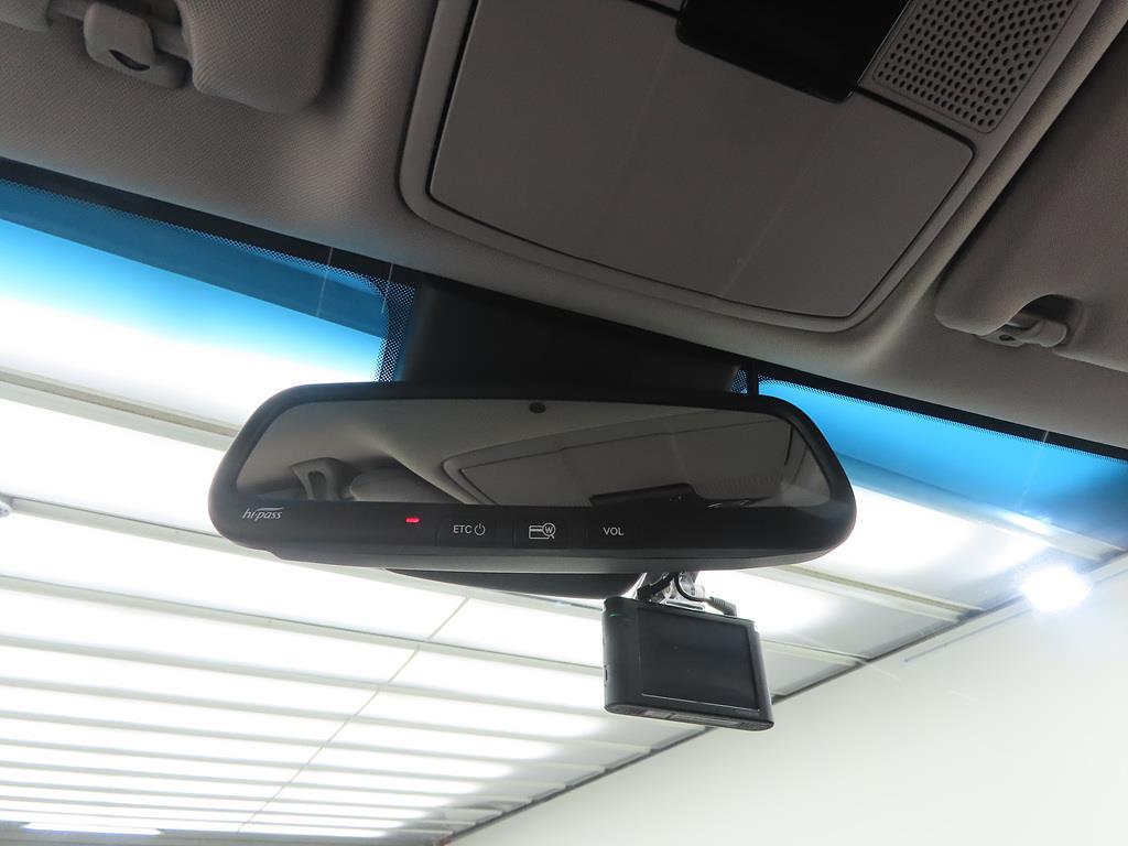 HYUNDAI Grandeur - Vista 12