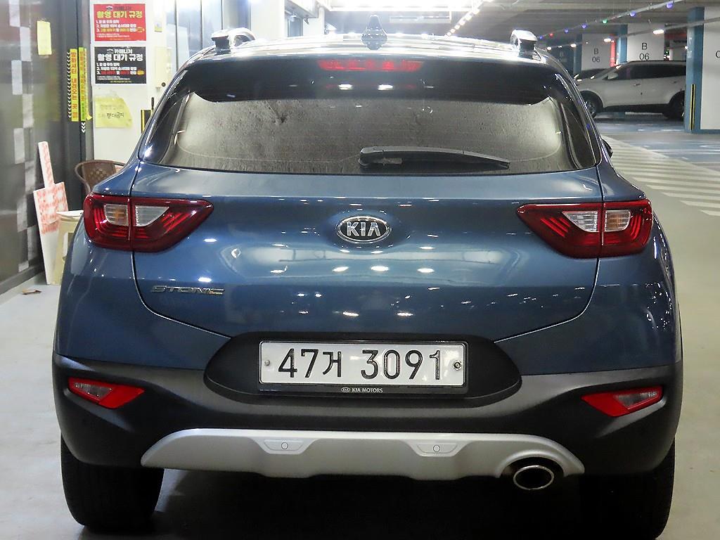 KIA Stonic - Vista 5