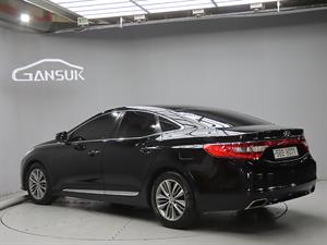 HYUNDAI Grandeur - Vista 6