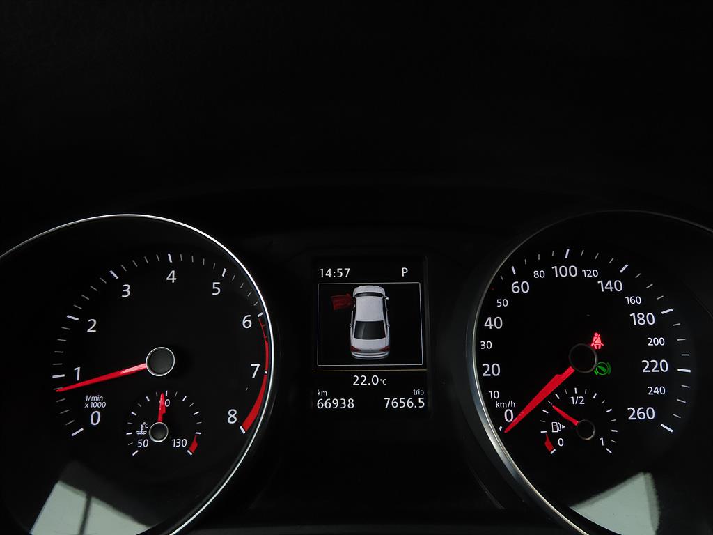 Volkswagen Passat - Vista 9