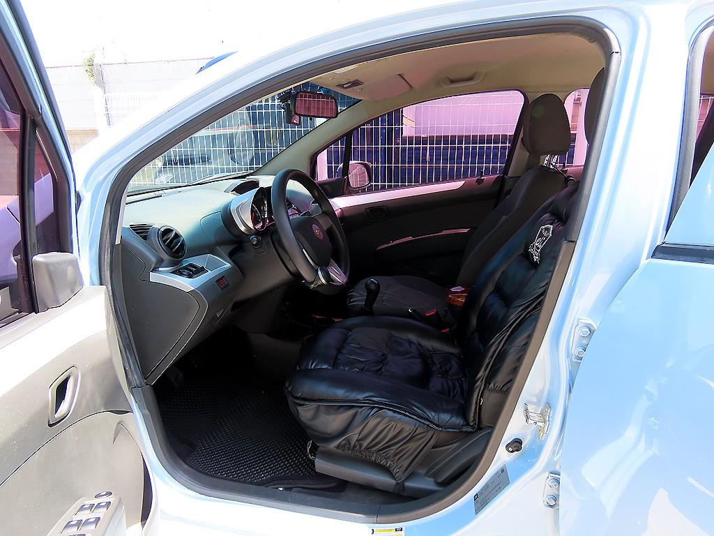 Chevrolet Spark - Vista 5