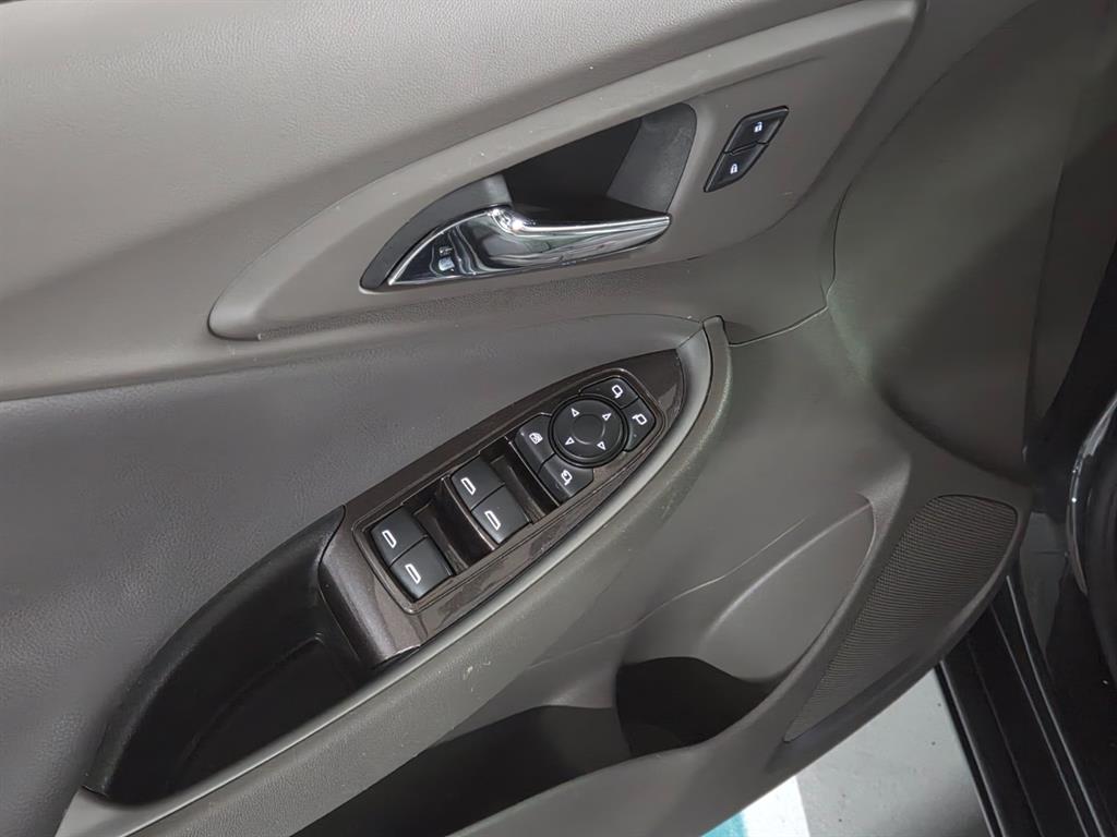 Chevrolet Malibu - Vista 12