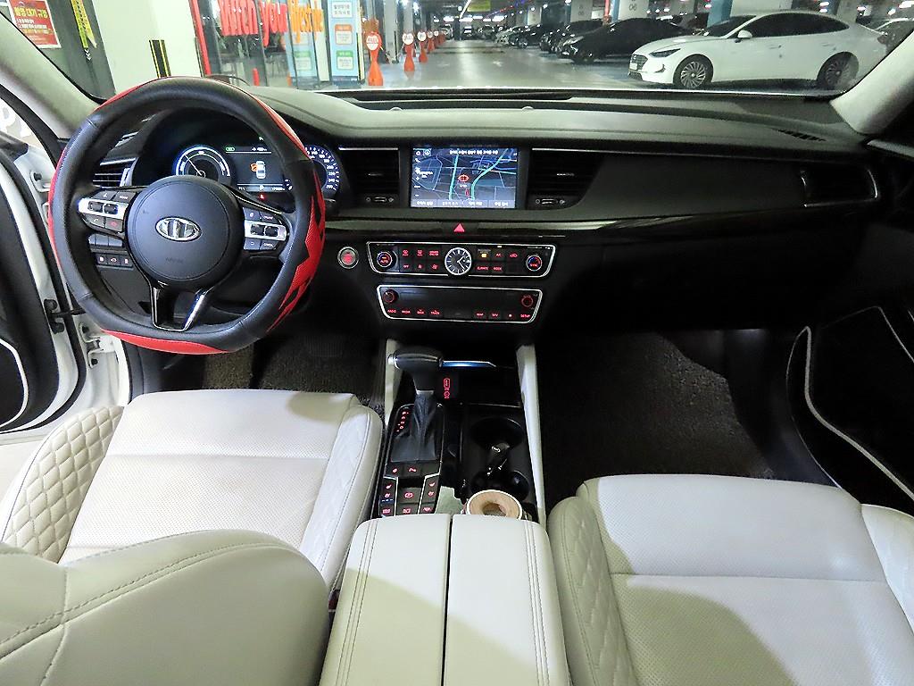 KIA K7 - Vista 10