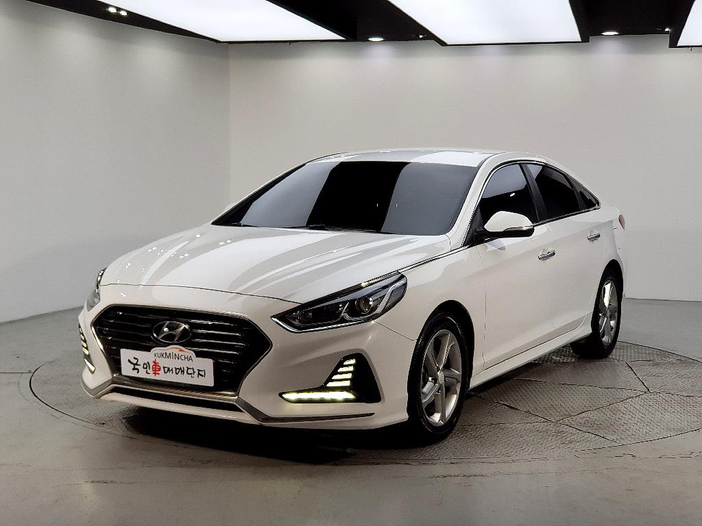 HYUNDAI Sonata - Vista 2