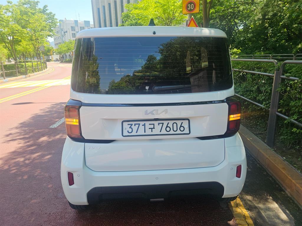 KIA Ray - Vista 4