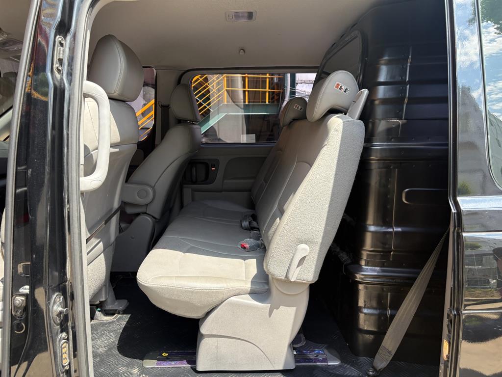 HYUNDAI Starex - Vista 11