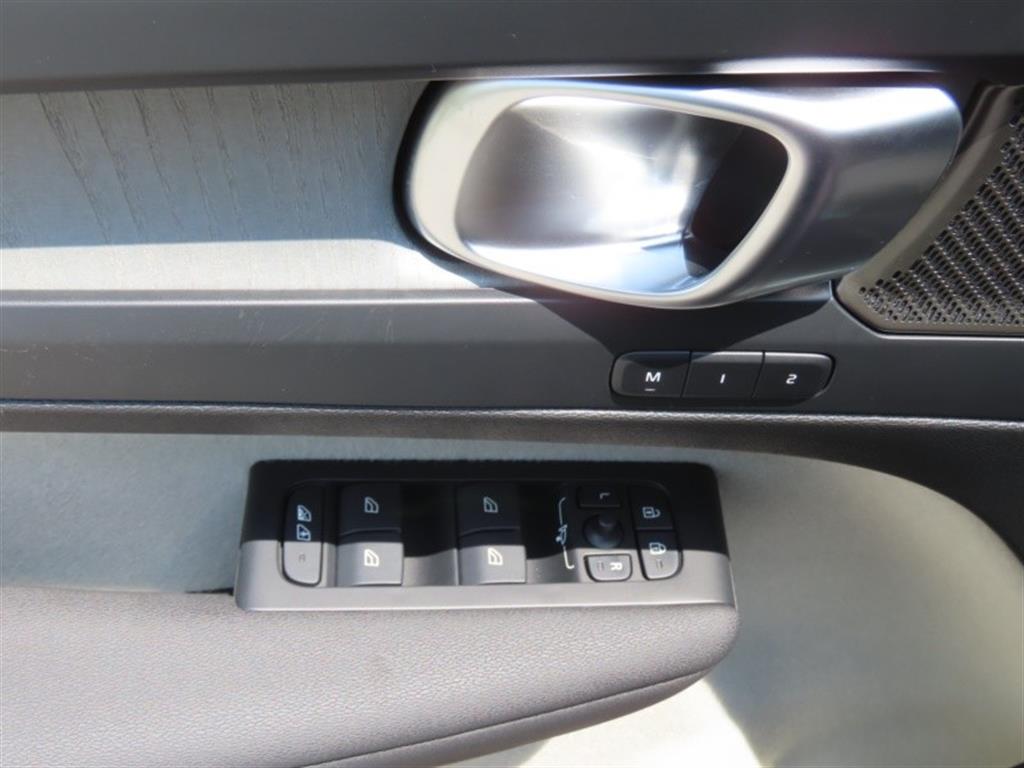 Volvo XC40 2025 - Importación desde Corea - HF Imports Iquique - Foto 12