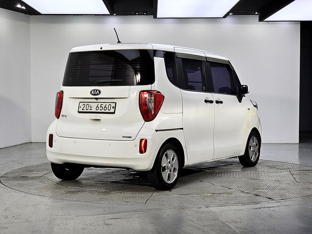 KIA Ray - Vista 4