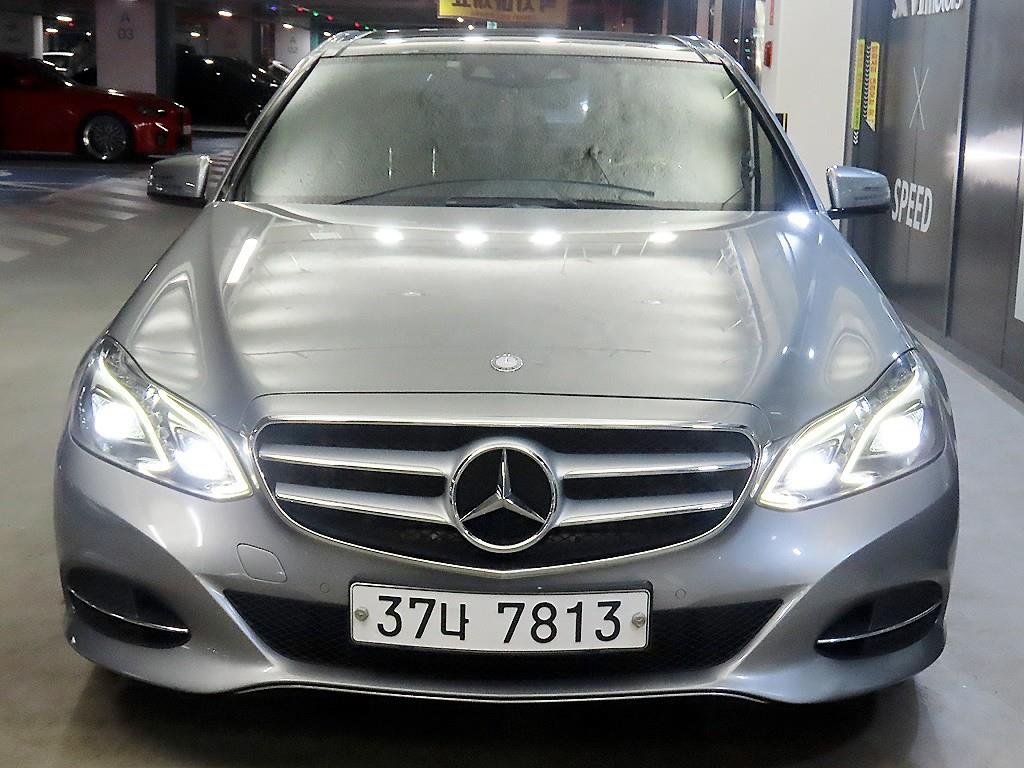 Mercedes Benz E class - Vista 2
