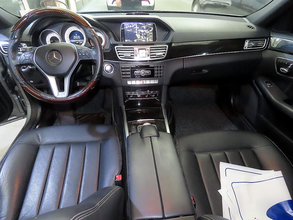 Mercedes Benz E class - Vista 10