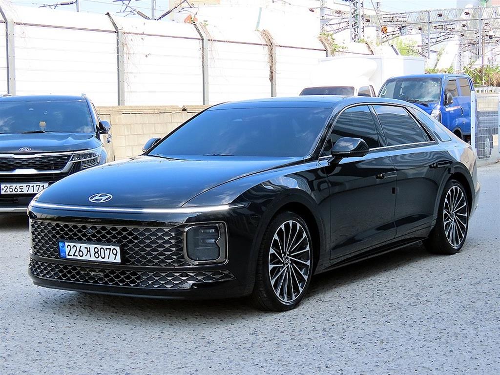 HYUNDAI Grandeur - Vista 3