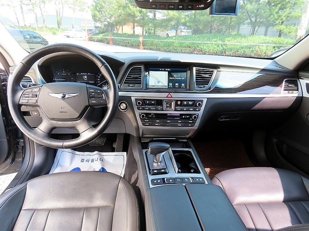 Genesis G80 - Vista 7