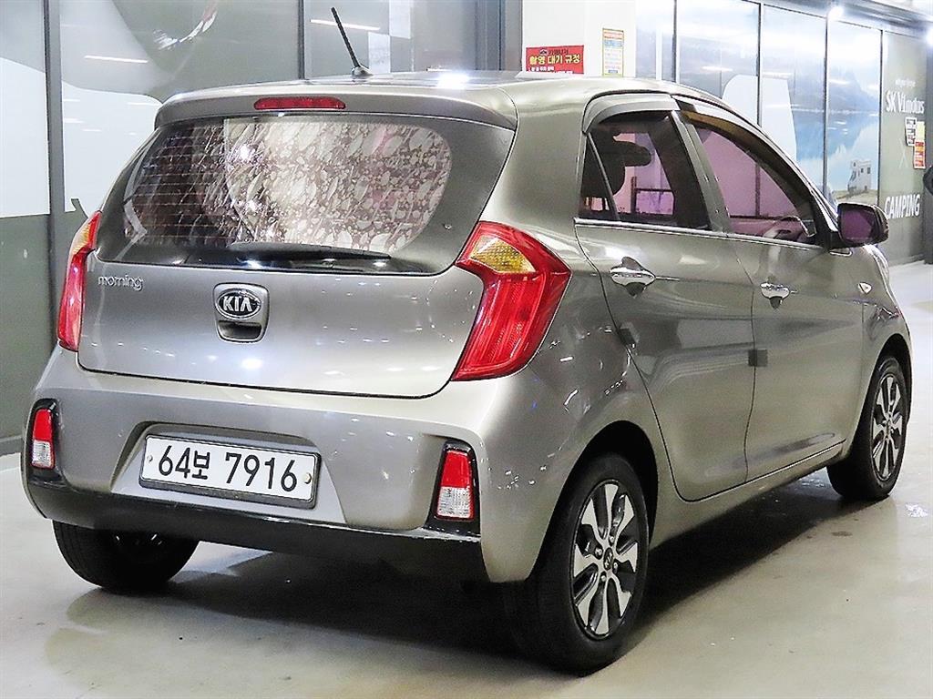 KIA Morning - Vista 4