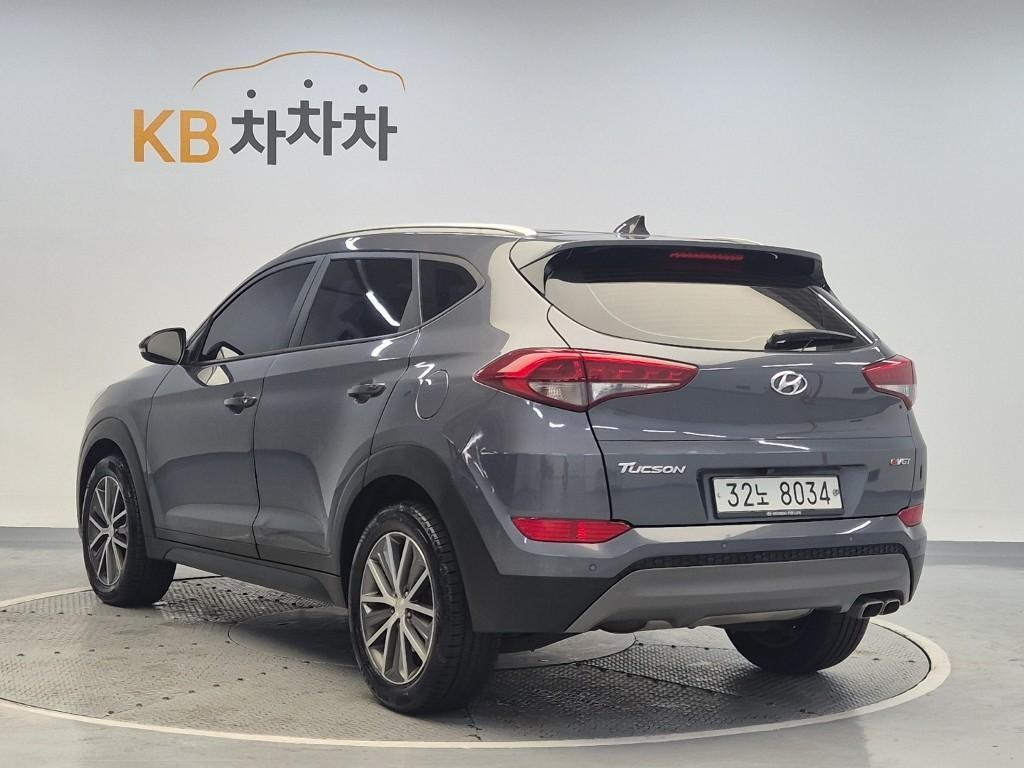 HYUNDAI Tucson - Vista 2