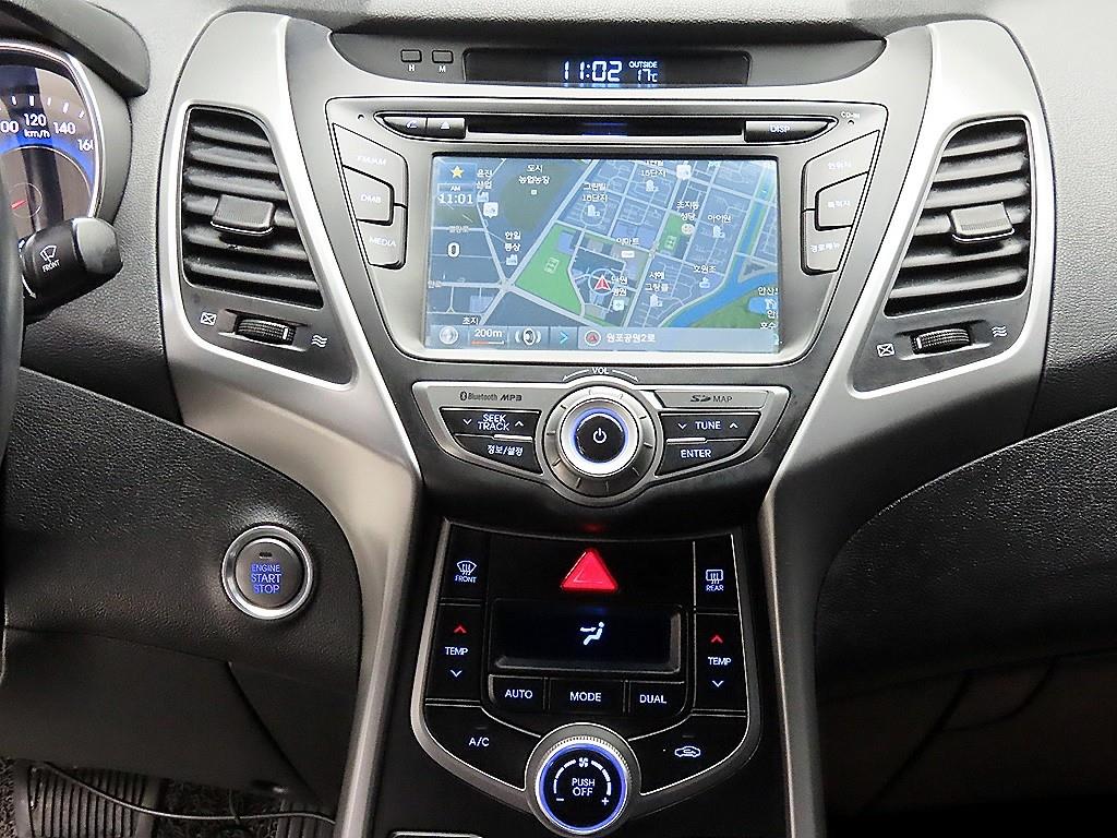 HYUNDAI Avante 2015 Blanco - Importación desde Corea - HF Imports Iquique - Foto 15
