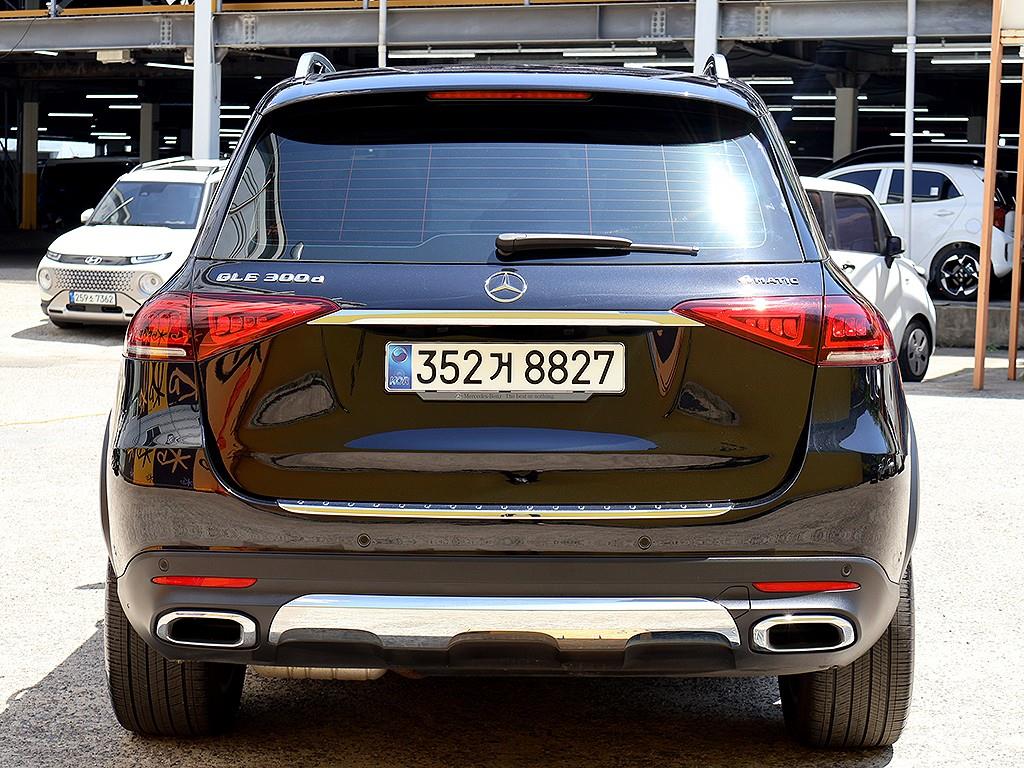 Mercedes Benz GLE Class - Vista 5