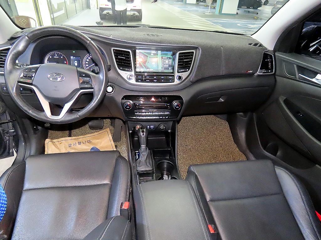 HYUNDAI Tucson - Vista 10