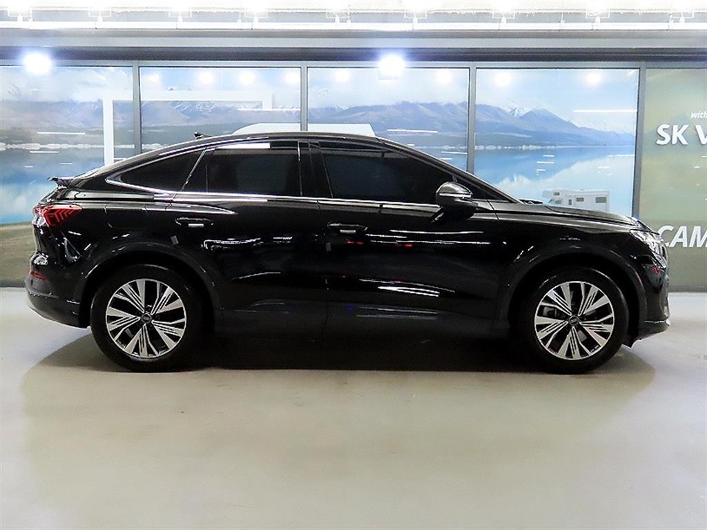 Audi Q4 - Vista 3