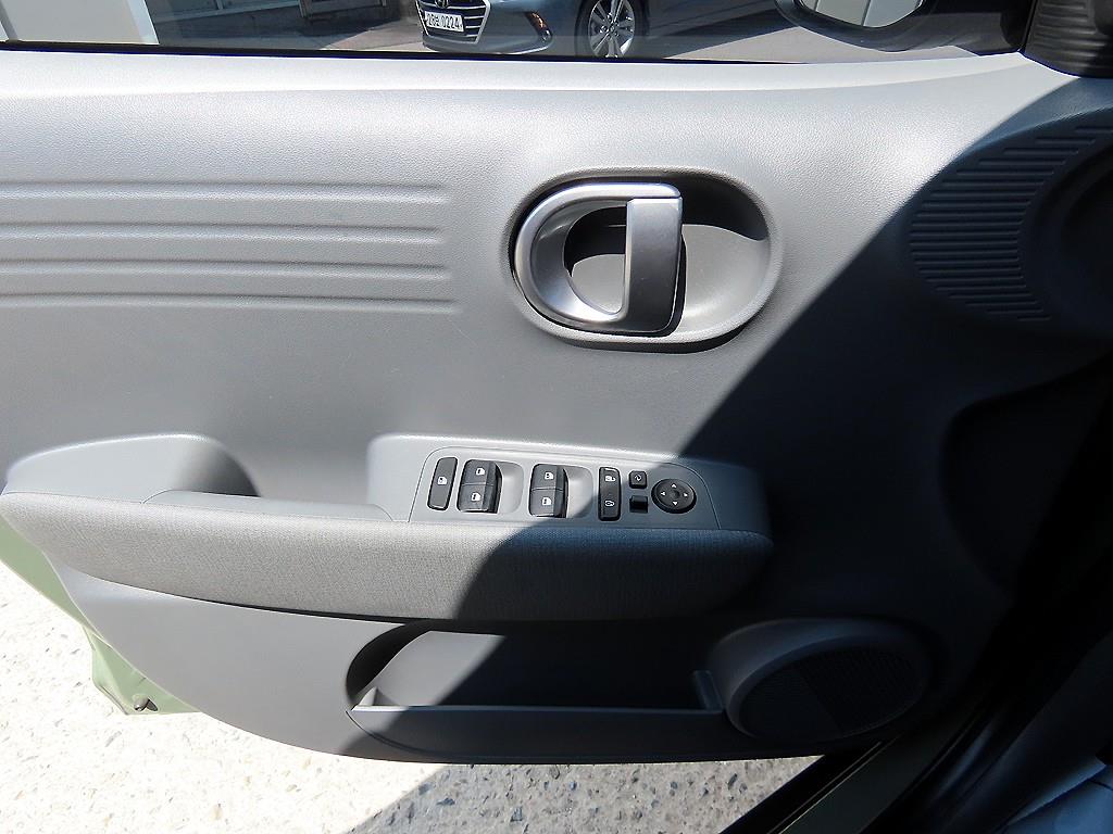 HYUNDAI Casper - Vista 11