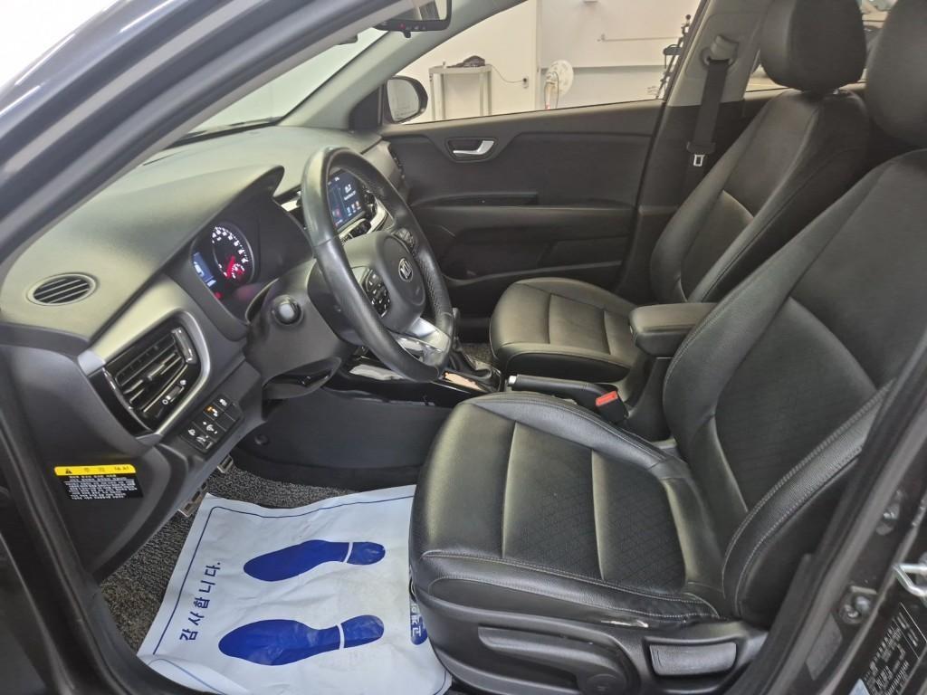 KIA Stonic 2018 Gris - Importación desde Corea - HF Imports Iquique - Foto 13
