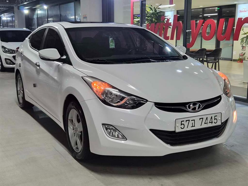 HYUNDAI Avante 2012 Blanco - Importación desde Corea - HF Imports Iquique - Foto 1