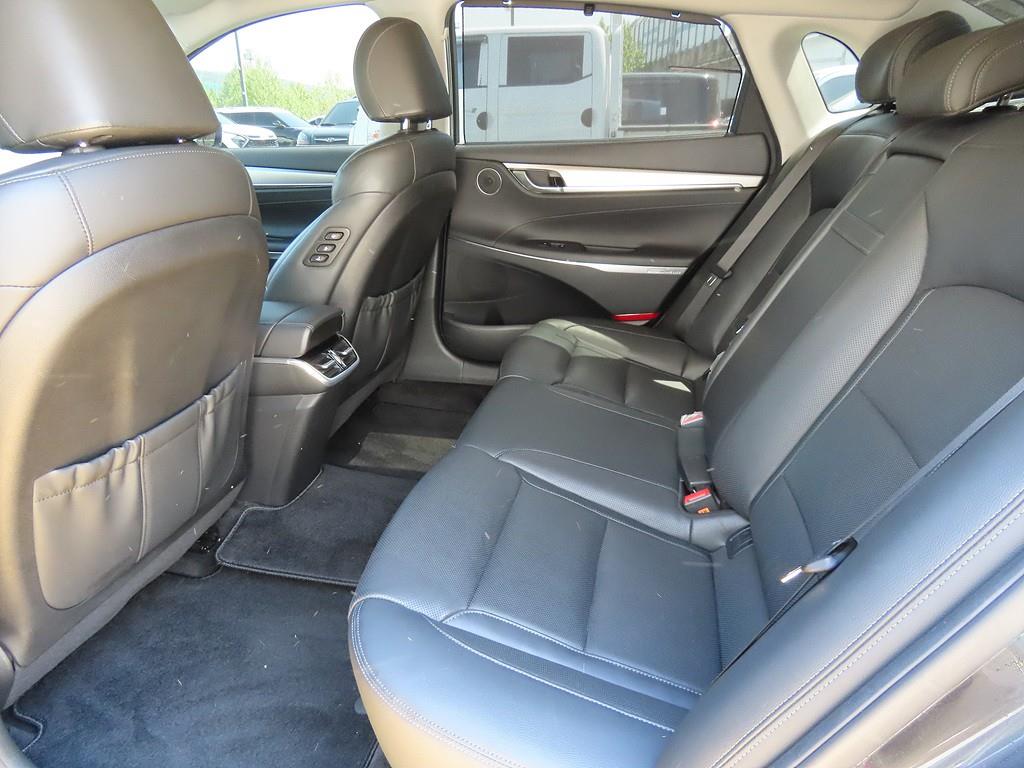 HYUNDAI Grandeur - Vista 6