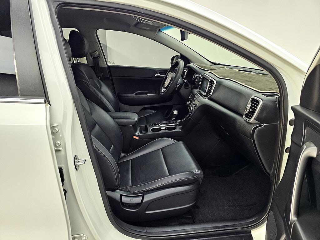 KIA Sportage - Vista 11