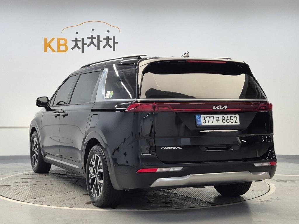 KIA Carnival - Vista 2