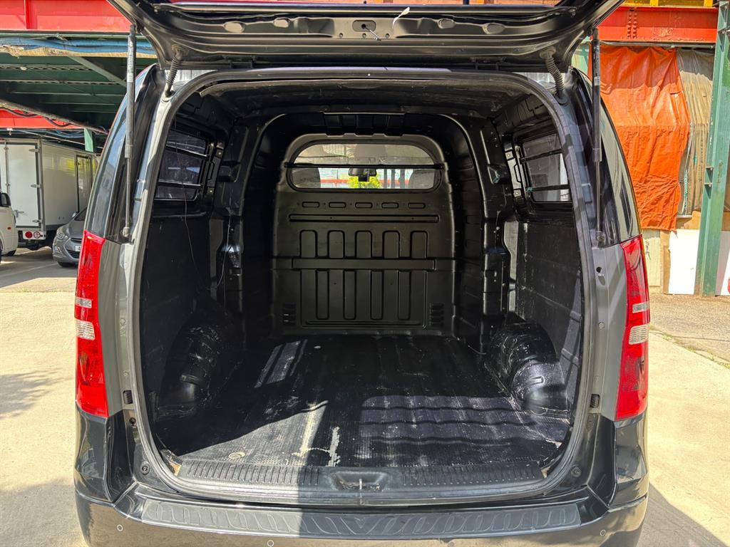 HYUNDAI Starex 2018 Negro - Importación desde Corea - HF Imports Iquique - Foto 17