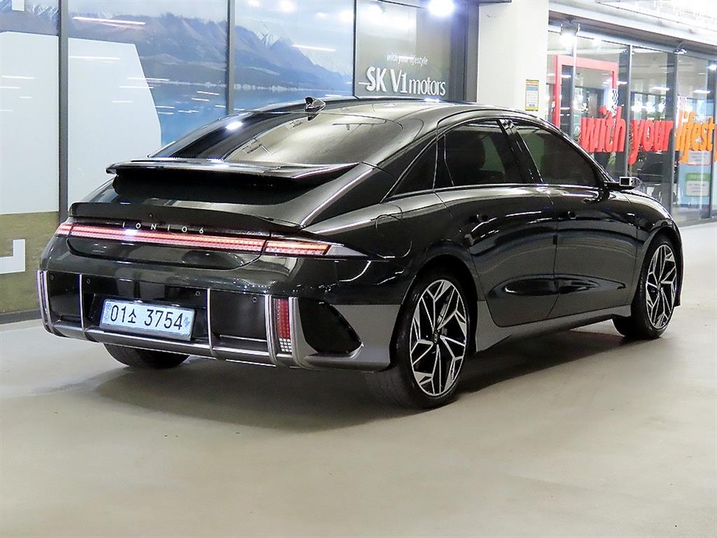 HYUNDAI Ioniq 6 - Vista 4