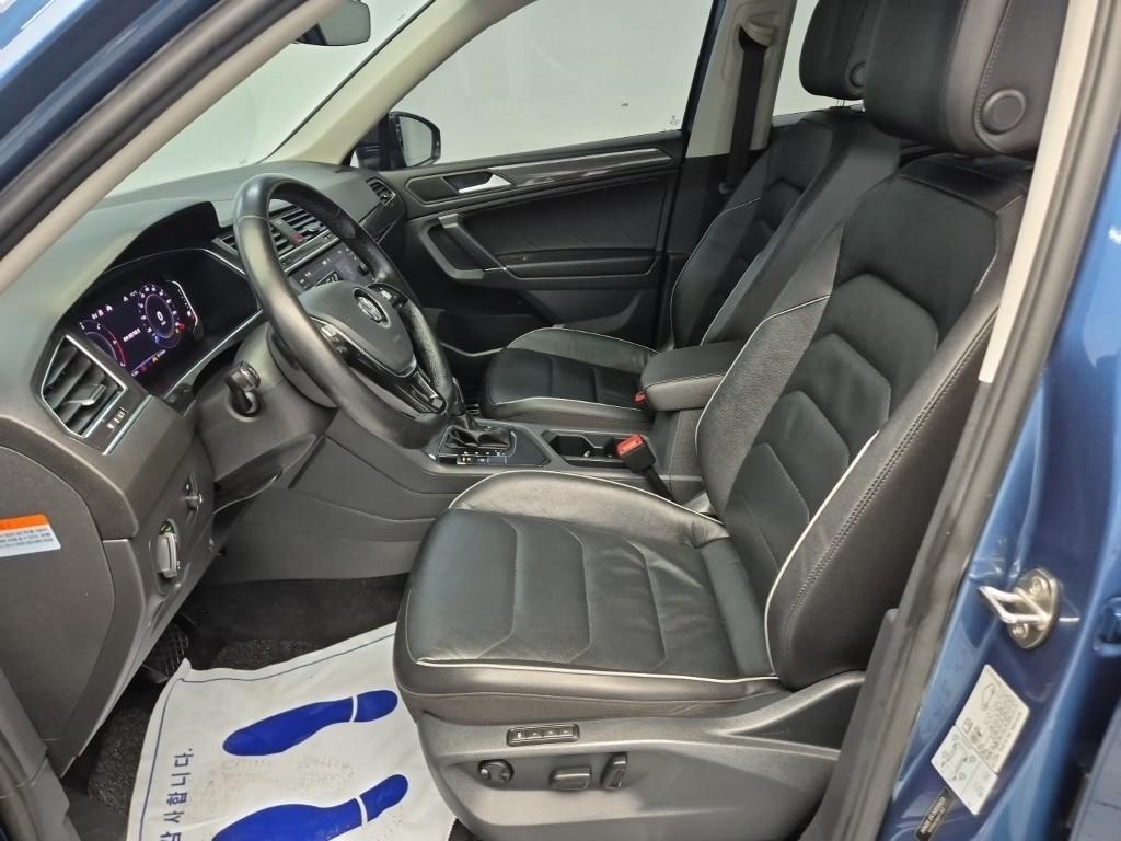 Volkswagen Tiguan - Vista 11