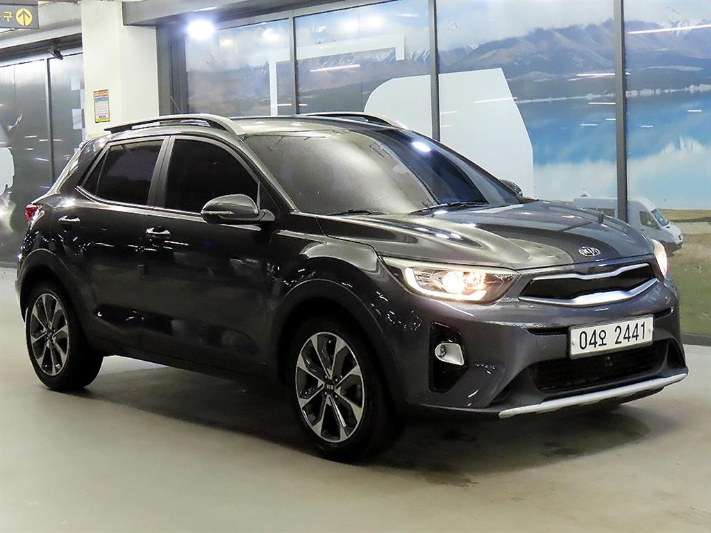 KIA Stonic 2018 Gris - Importación desde Corea - HF Imports Iquique - Foto 1