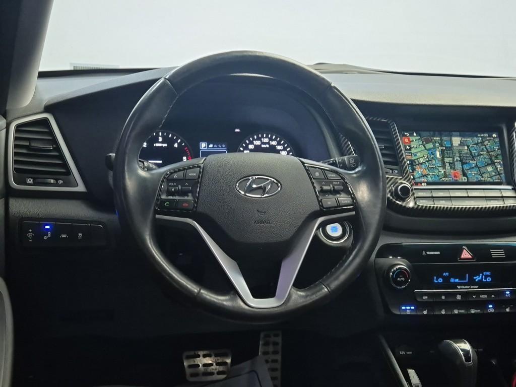 HYUNDAI Tucson - Vista 9