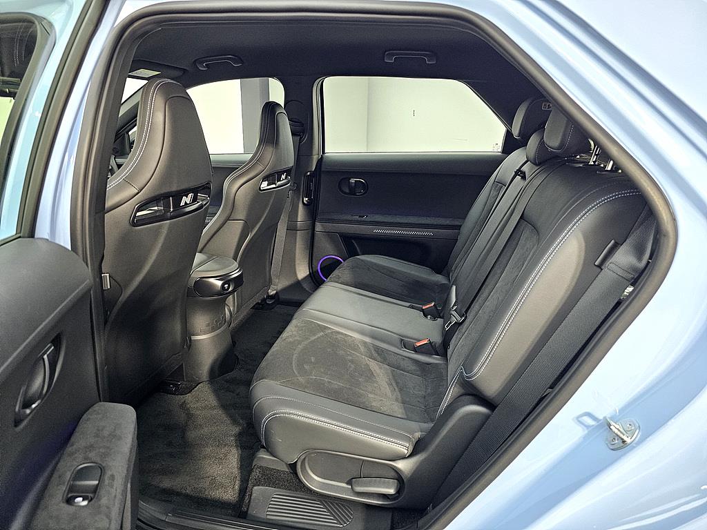 HYUNDAI Ioniq 5 - Vista 8