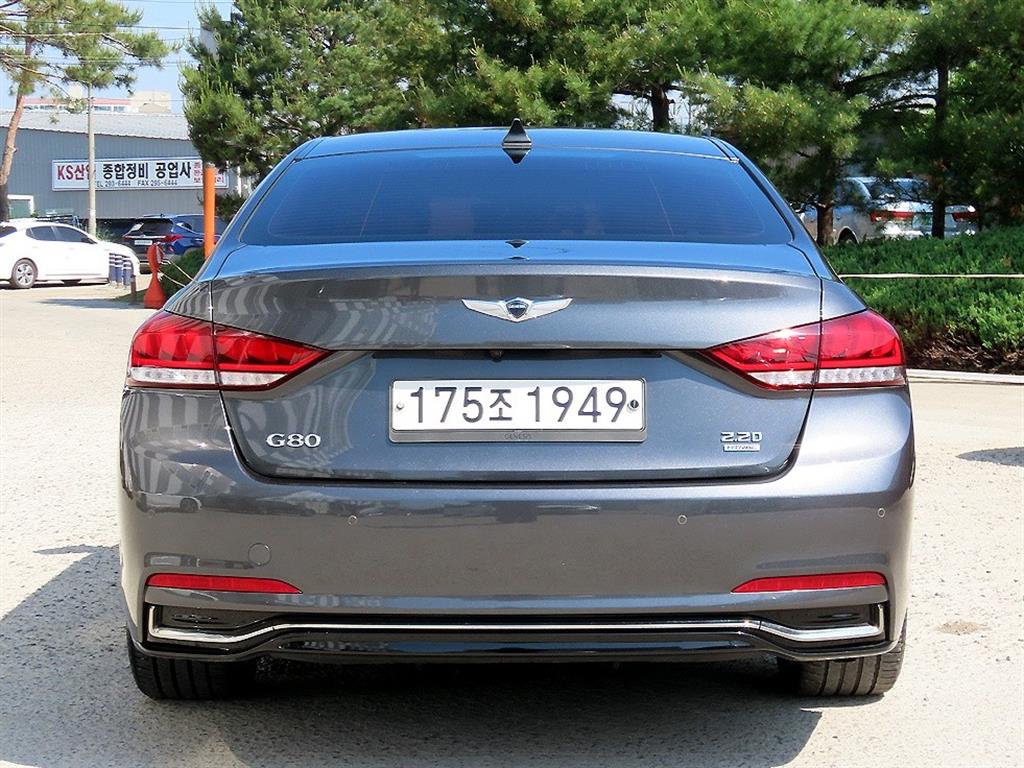 Genesis G80 - Vista 4