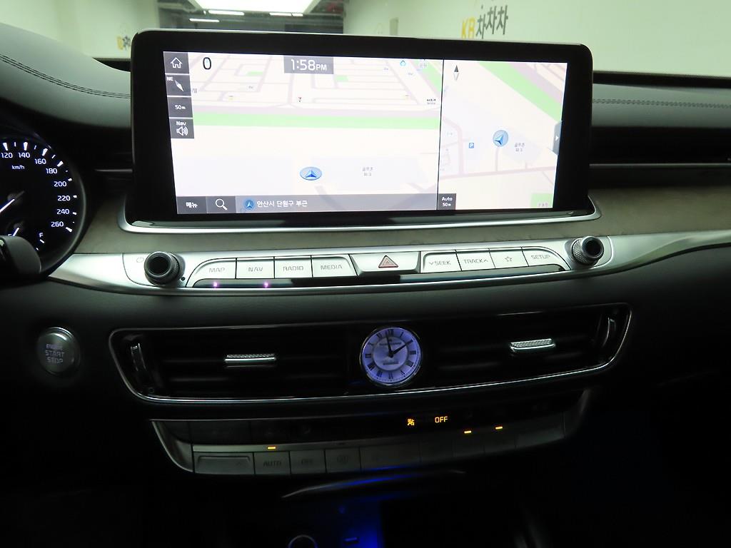 KIA K9 - Vista 9