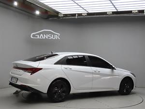 HYUNDAI Avante - Vista 8