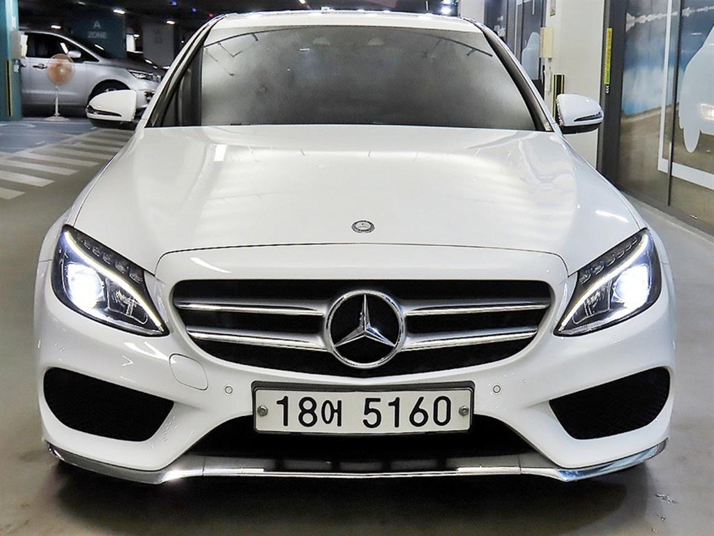 Mercedes Benz C Class - Vista 2