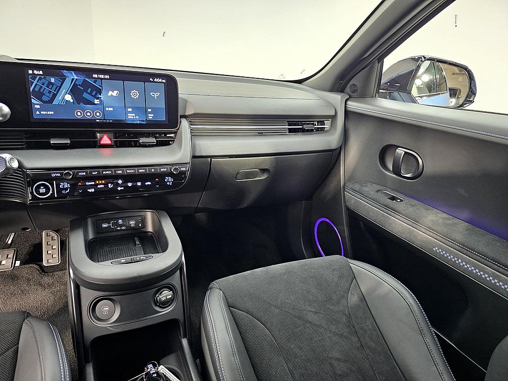 HYUNDAI Ioniq 5 - Vista 9