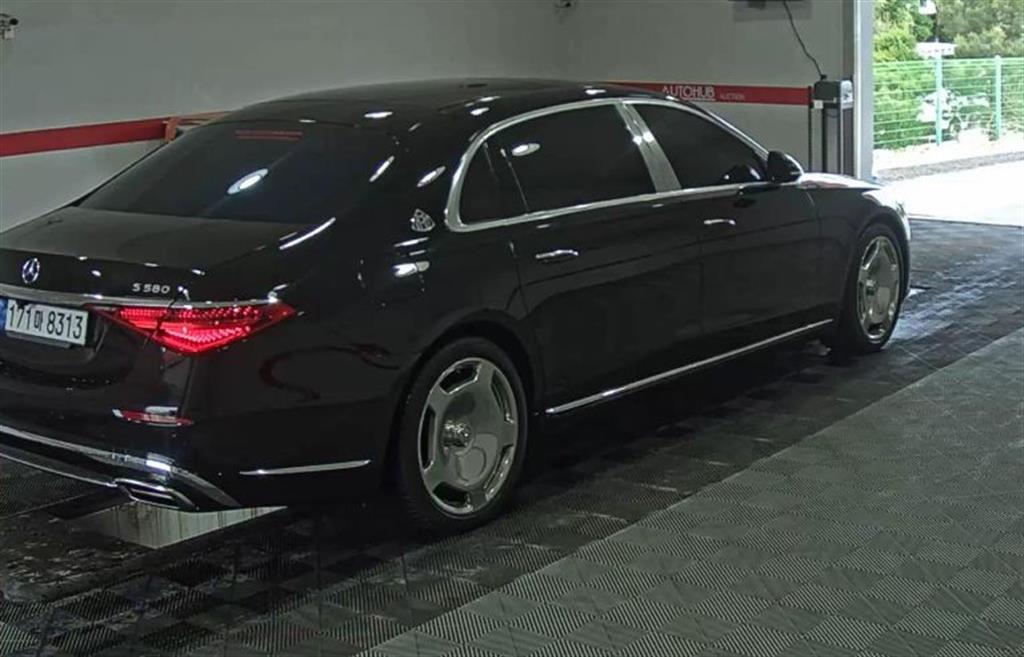Mercedes Benz S Class - Vista 4