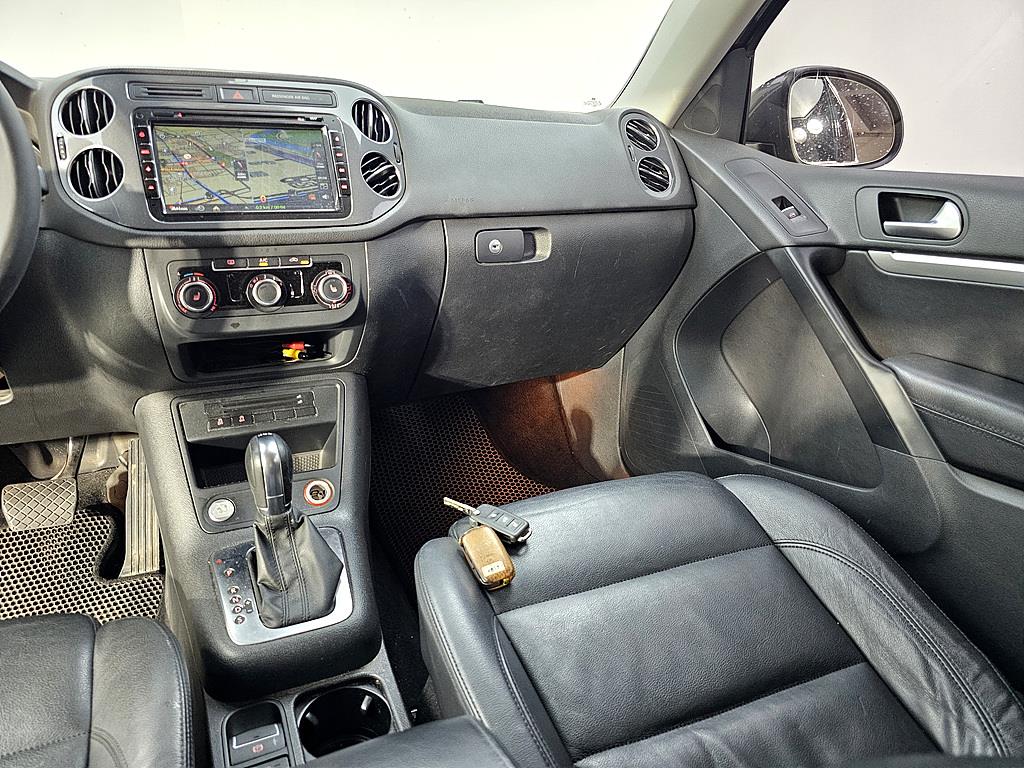 Volkswagen Tiguan - Vista 10