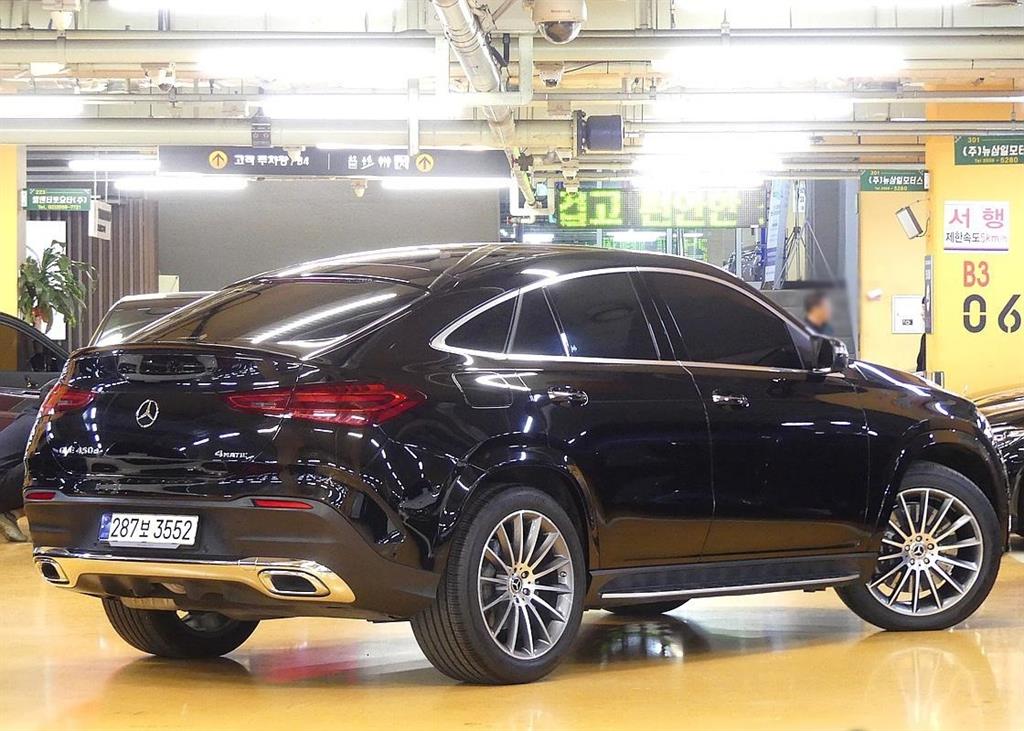 Mercedes Benz GLE Class - Vista 3