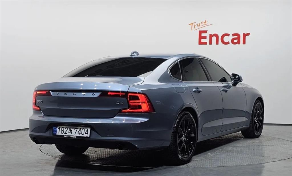 Volvo S90 - Vista 2