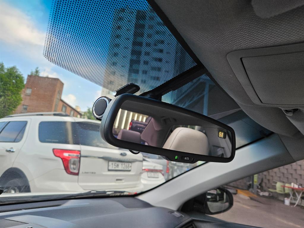 Toyota Camry - Vista 12