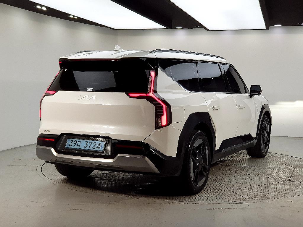 KIA EV9 - Vista 4