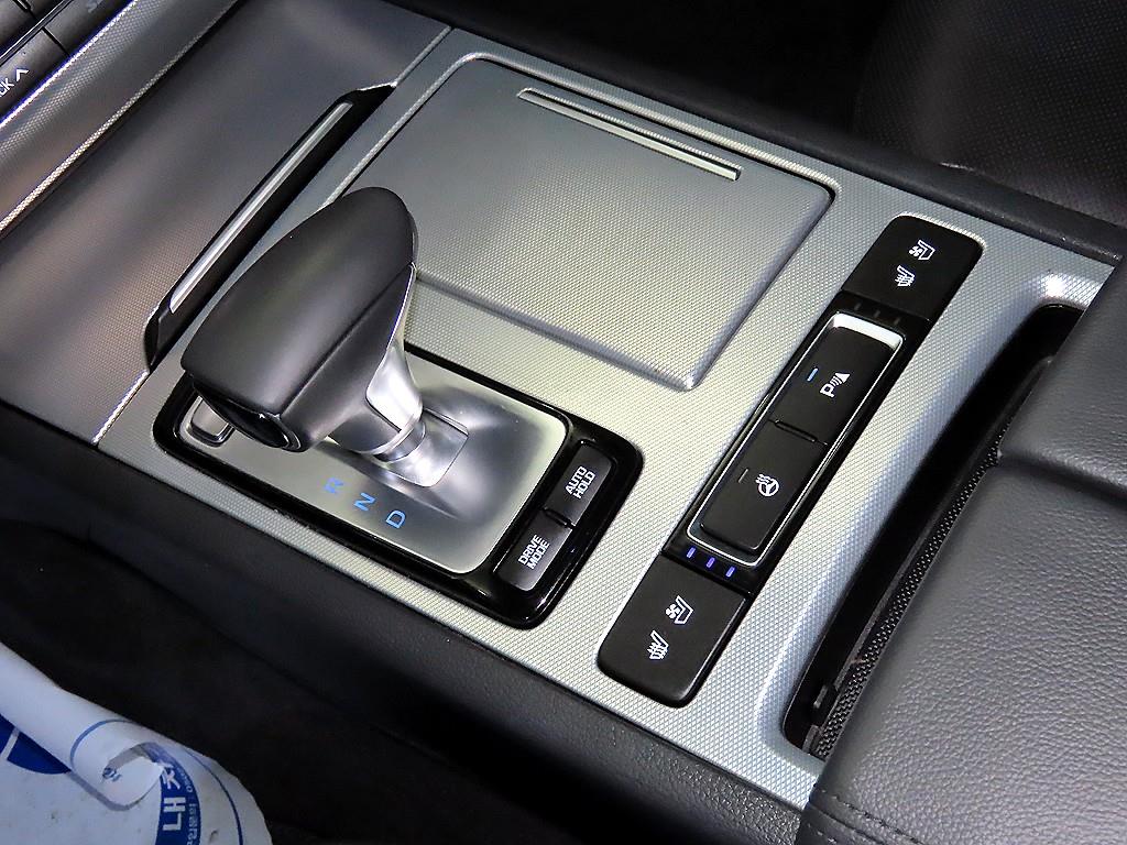 Genesis G80 - Vista 12