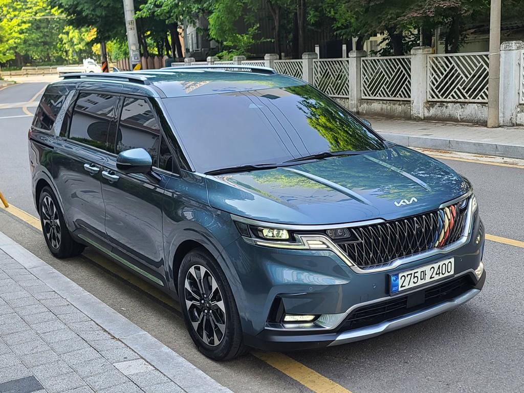 KIA Carnival - Vista 3