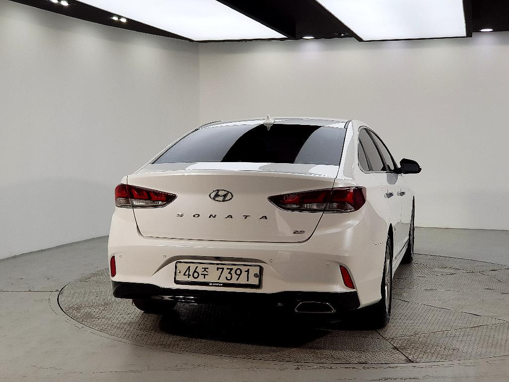 HYUNDAI Sonata - Vista 4
